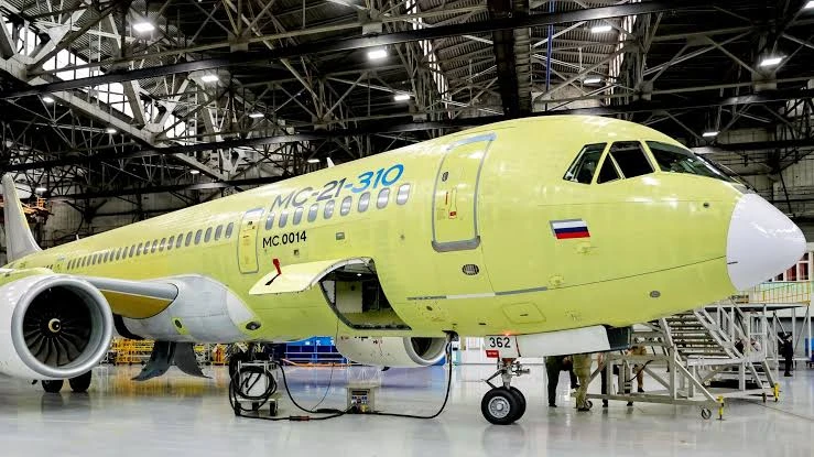 Головна ставка російського авіапрому: перший серійний МС-21 вперше піднявся в небо