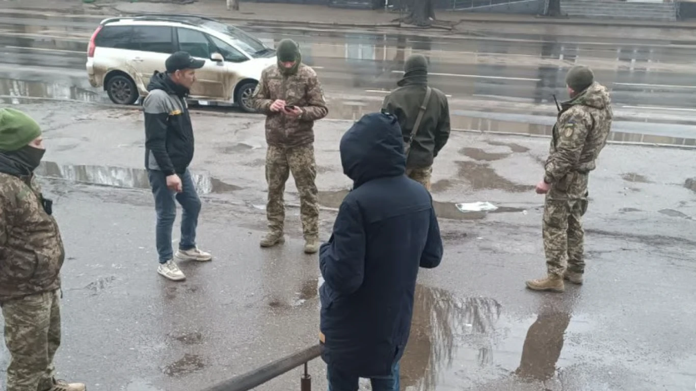 Трамп пообіцяв оприлюднити відео «бусифікації» в Україні: що відомо